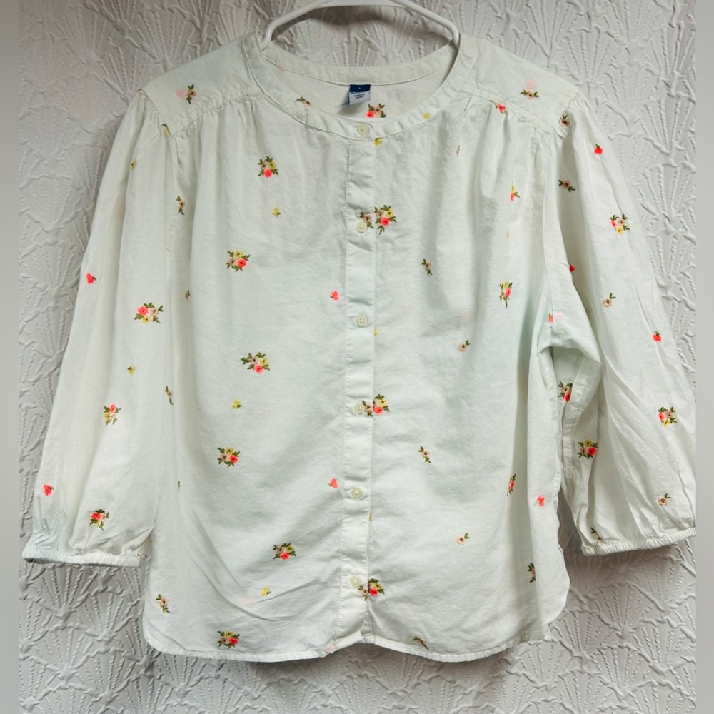 Old Navy White Top with Pink & Yellow Floral Embroidery